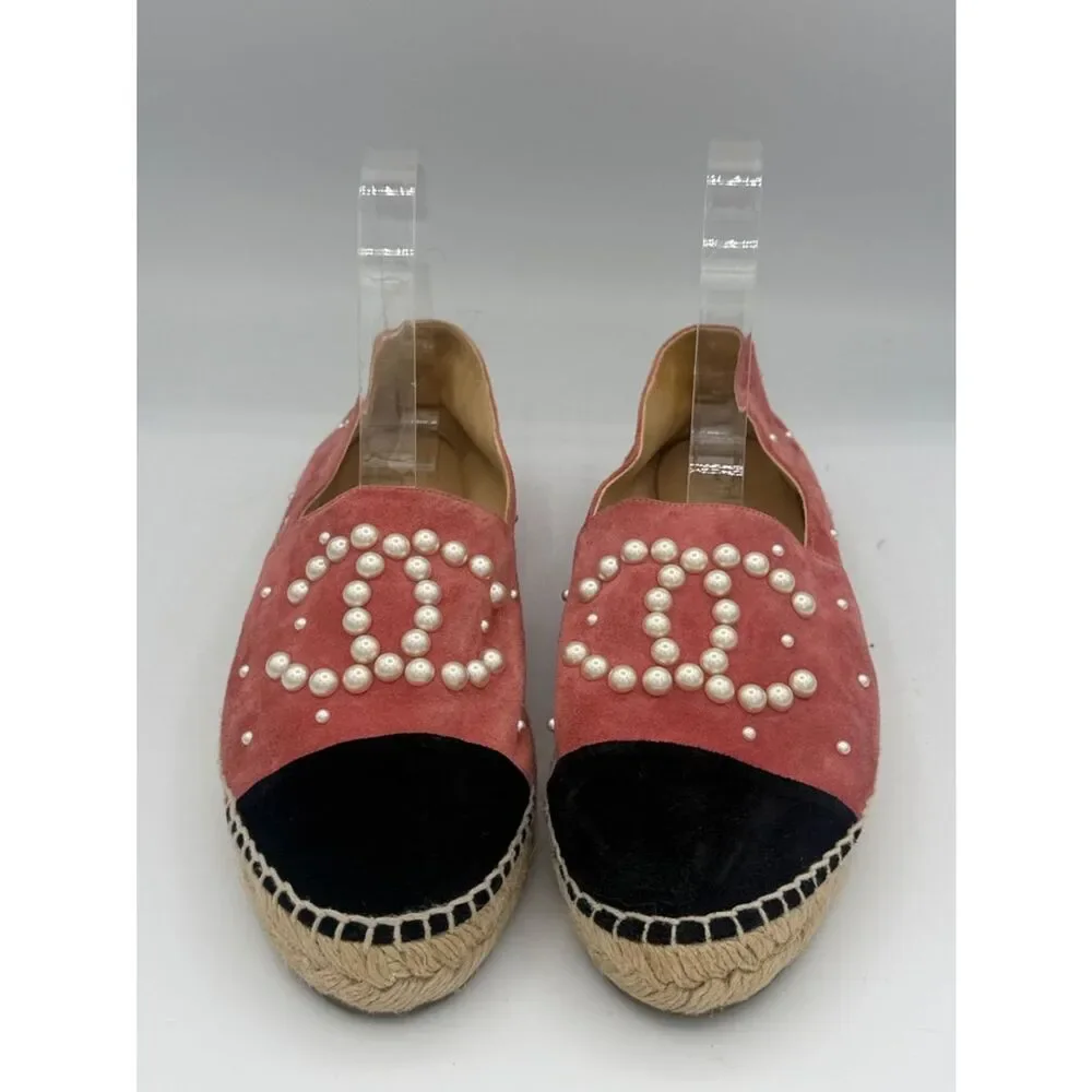 New CHANEL Rose/Black Suede Pearl Logo Espadrilles Size 38/ US 8